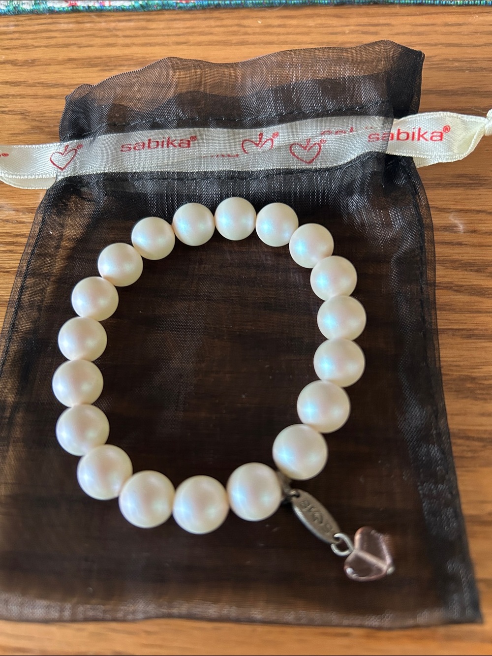 Sabika White Pearl Stretch Bracelet with Heart Charm